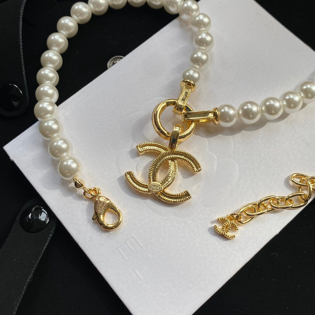Logo Pendant Pearl Cookie Necklace