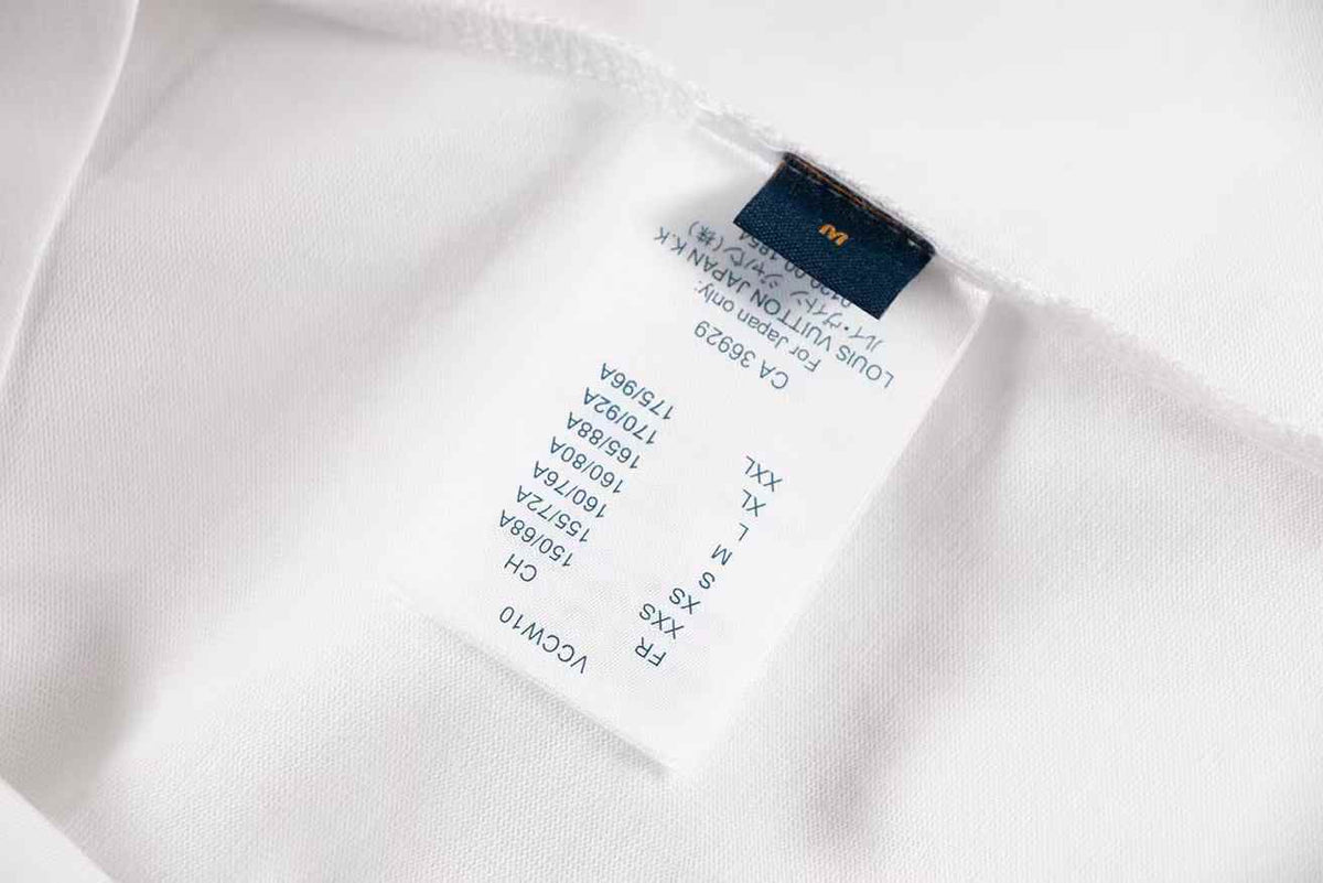 Alphabet pattern print t-shirt